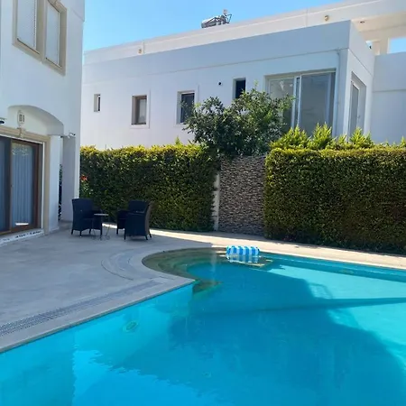 Bodrum De Denize 250 M Lux Havuzlu Villa *