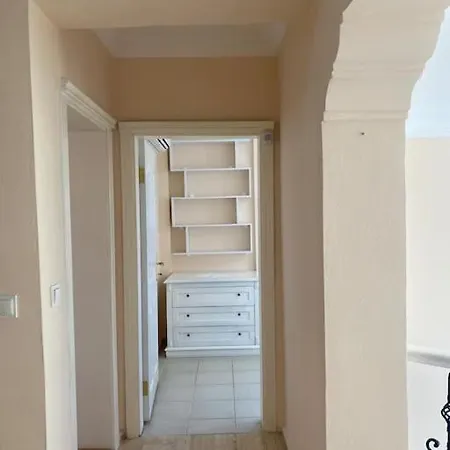 Bodrum De Denize 250 M Lux Havuzlu